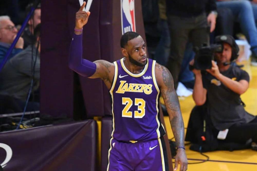  法甲冬窗关闭倒计时，巴黎压哨签下新后卫  