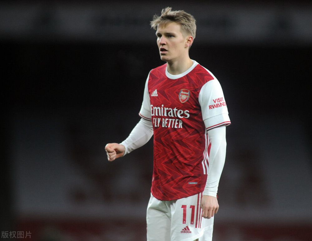  曼城客胜阿森纳，罗德里世界波制胜  