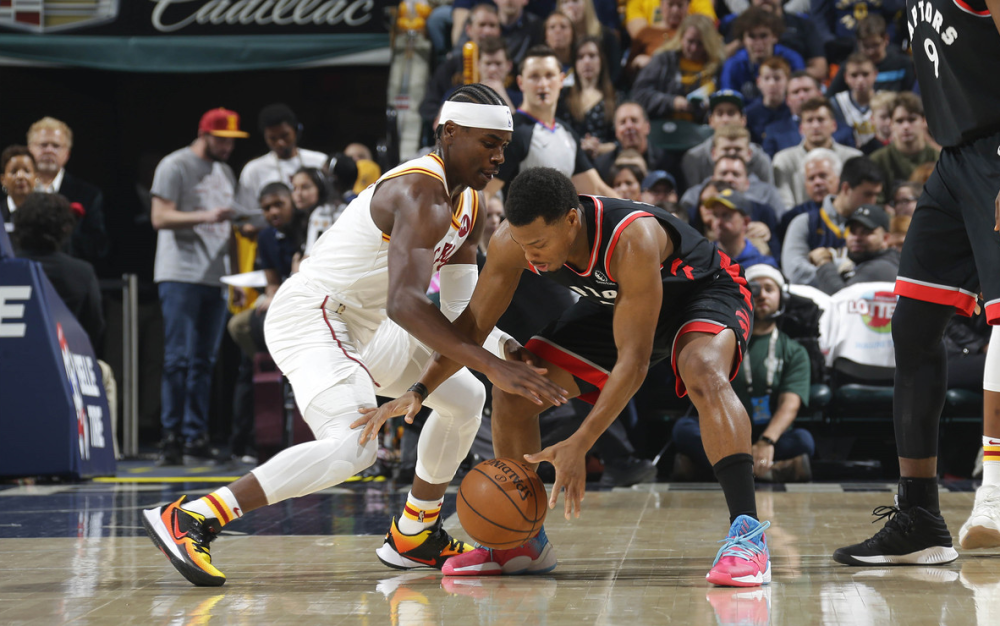  哈利伯顿助攻创新高，步行者终结猛龙连胜  